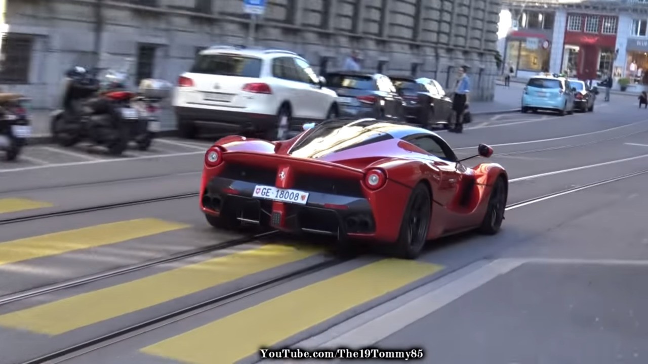 Ferraro-LaFerrari-V12-Sound-Music