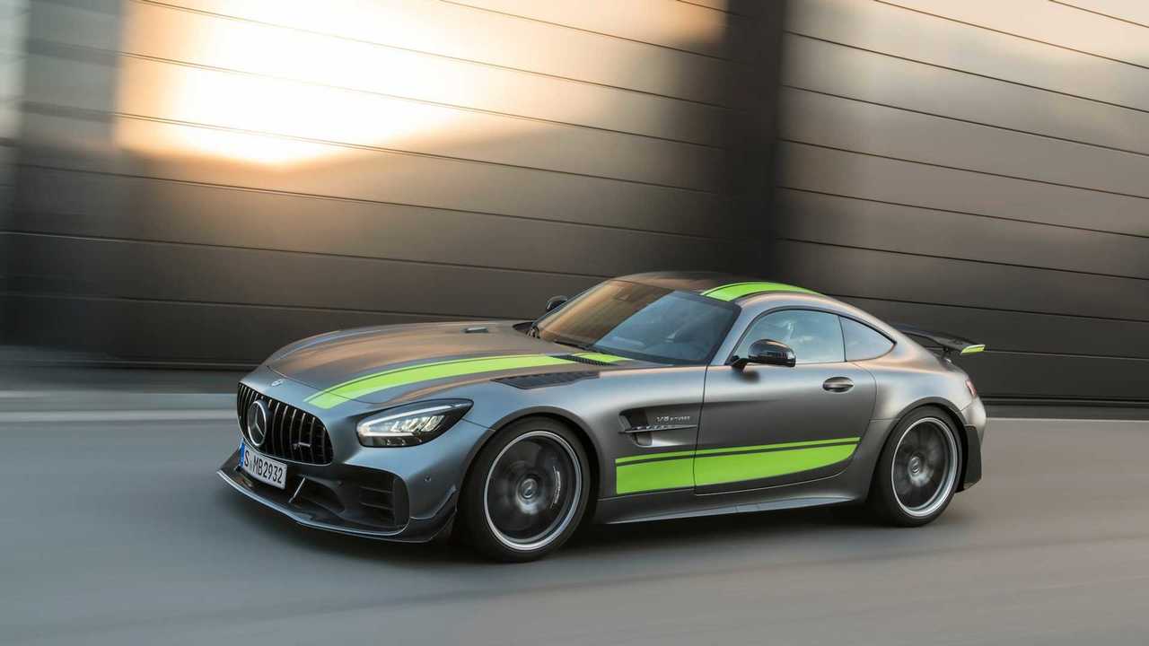 Mercedes-AMG-GTR-Pro-02