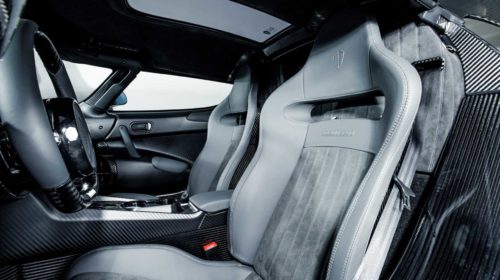 koenigsegg-regera-with-bare-carbon-fiber-body-10