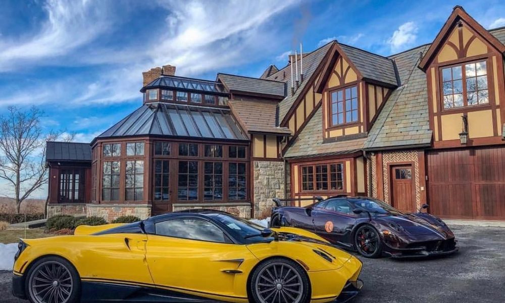 Sparky18888 Takes Delivery of his Pagani Huayra Roadster “Big Bird” in Style
