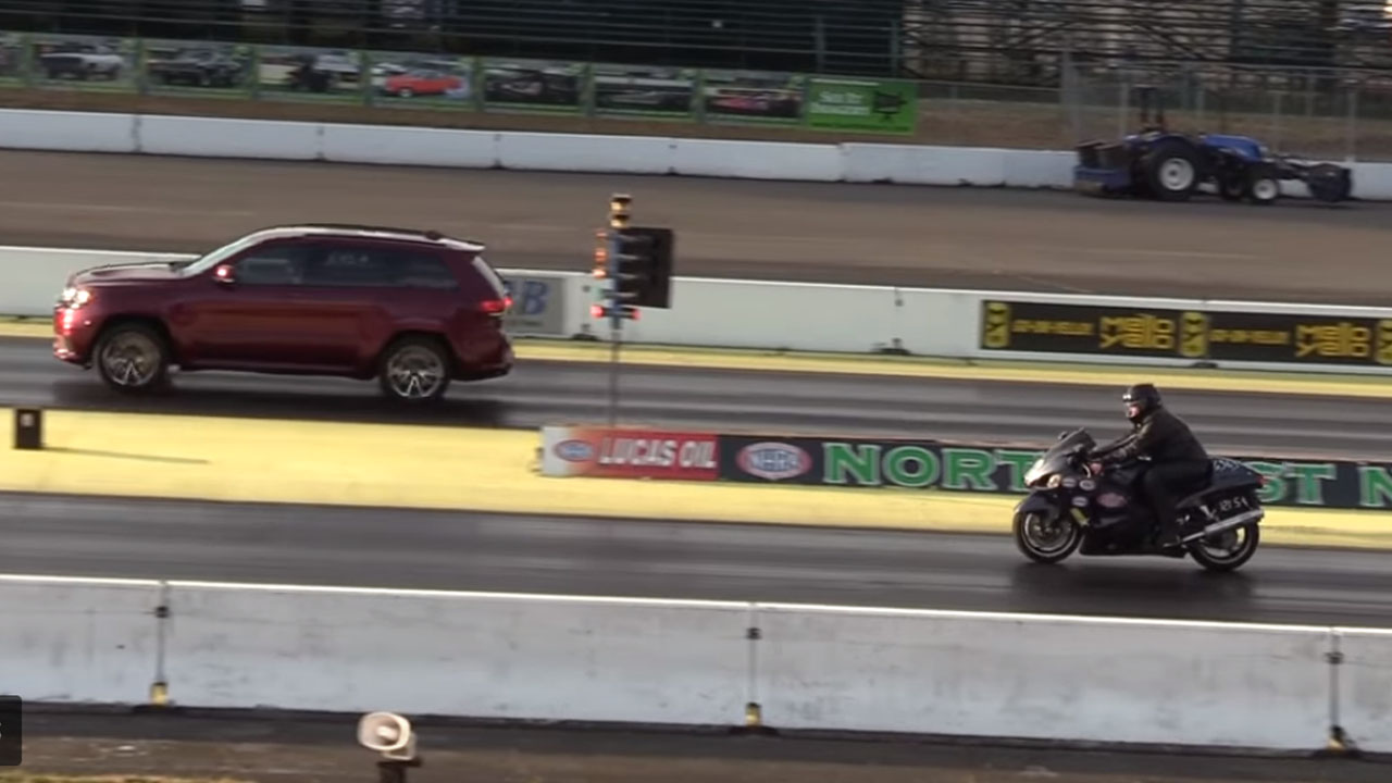 Jeep Trackhawk Suzuki Hayabusa Drag Race
