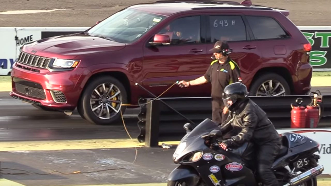 Jeep Trackhawk Suzuki Hayabusa Drag Race