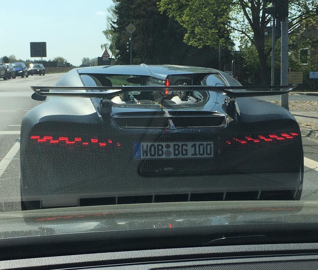 Bugatti Divo-prototype-testing-Germany-1