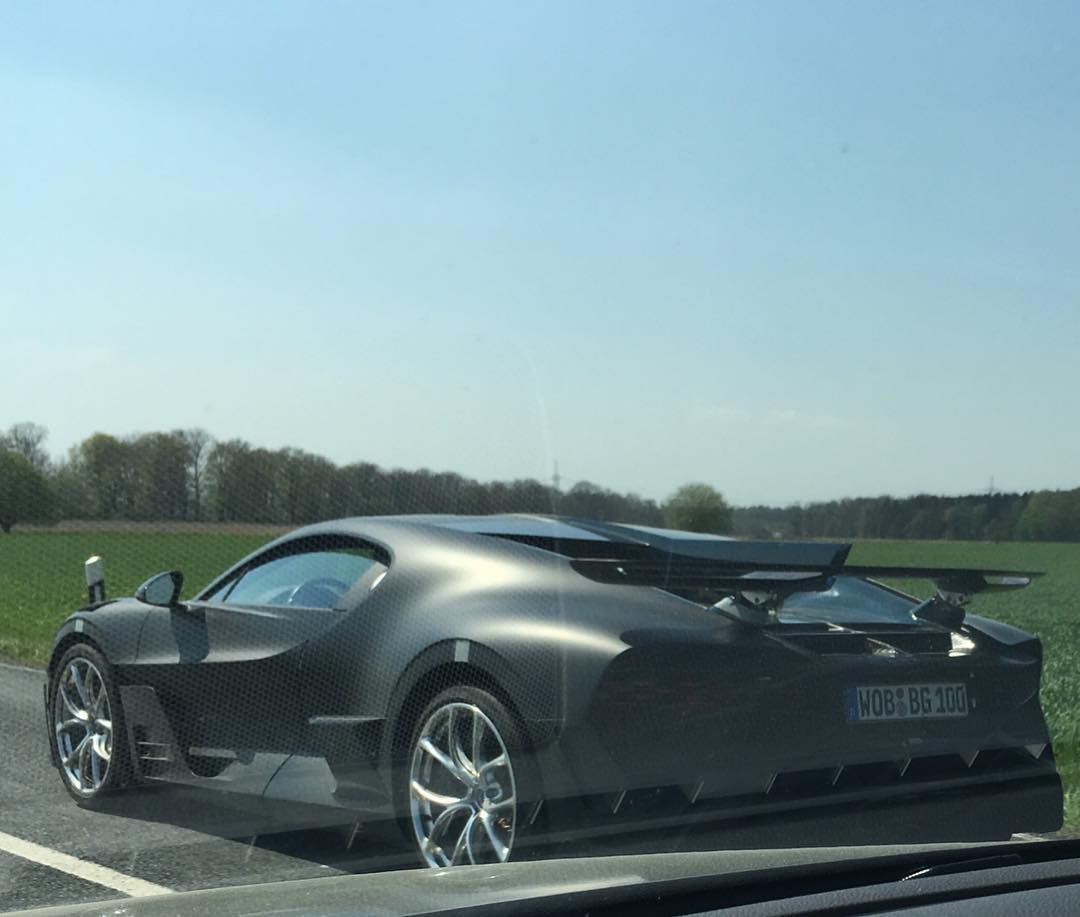 Bugatti Divo-prototype-testing-Germany-2