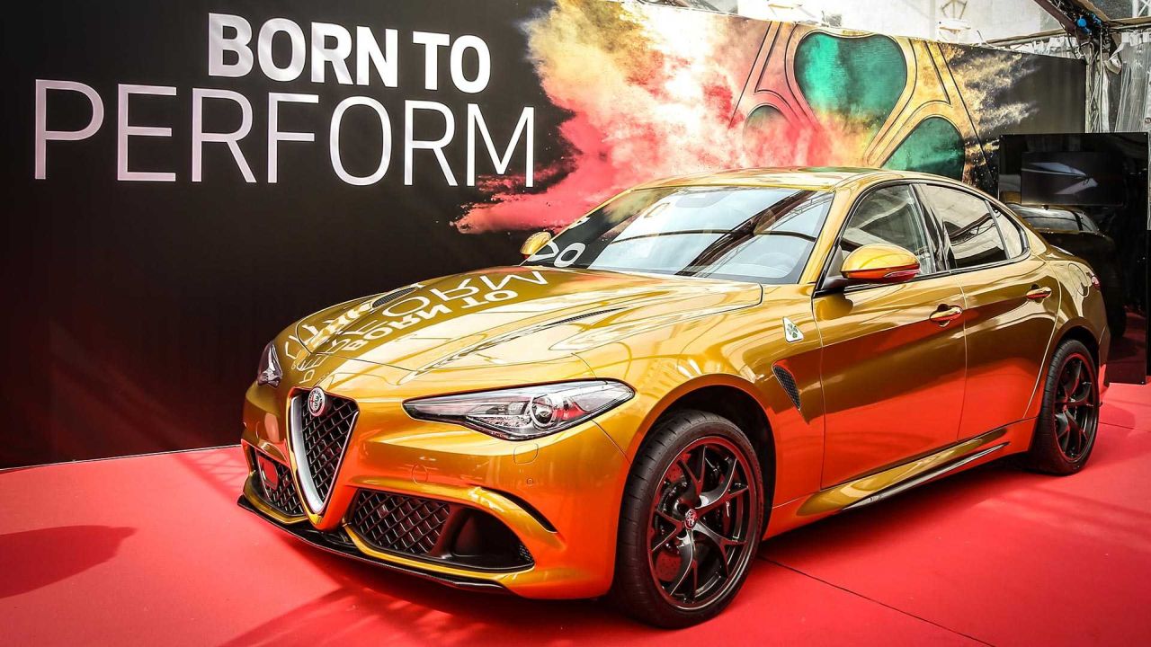 Gold Alfa Romeo Giulia Quadrifoglio-Mille Miglia-4