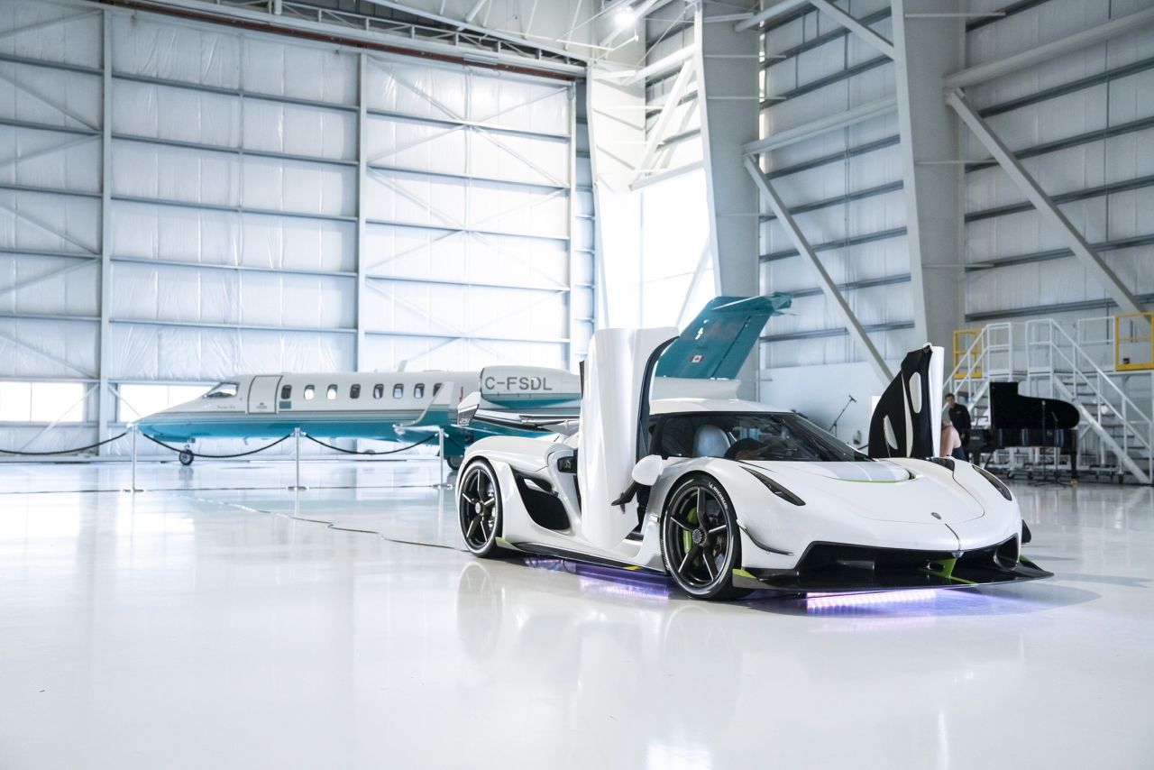 Koenigsegg Jesko-Weissach Vancouver-3