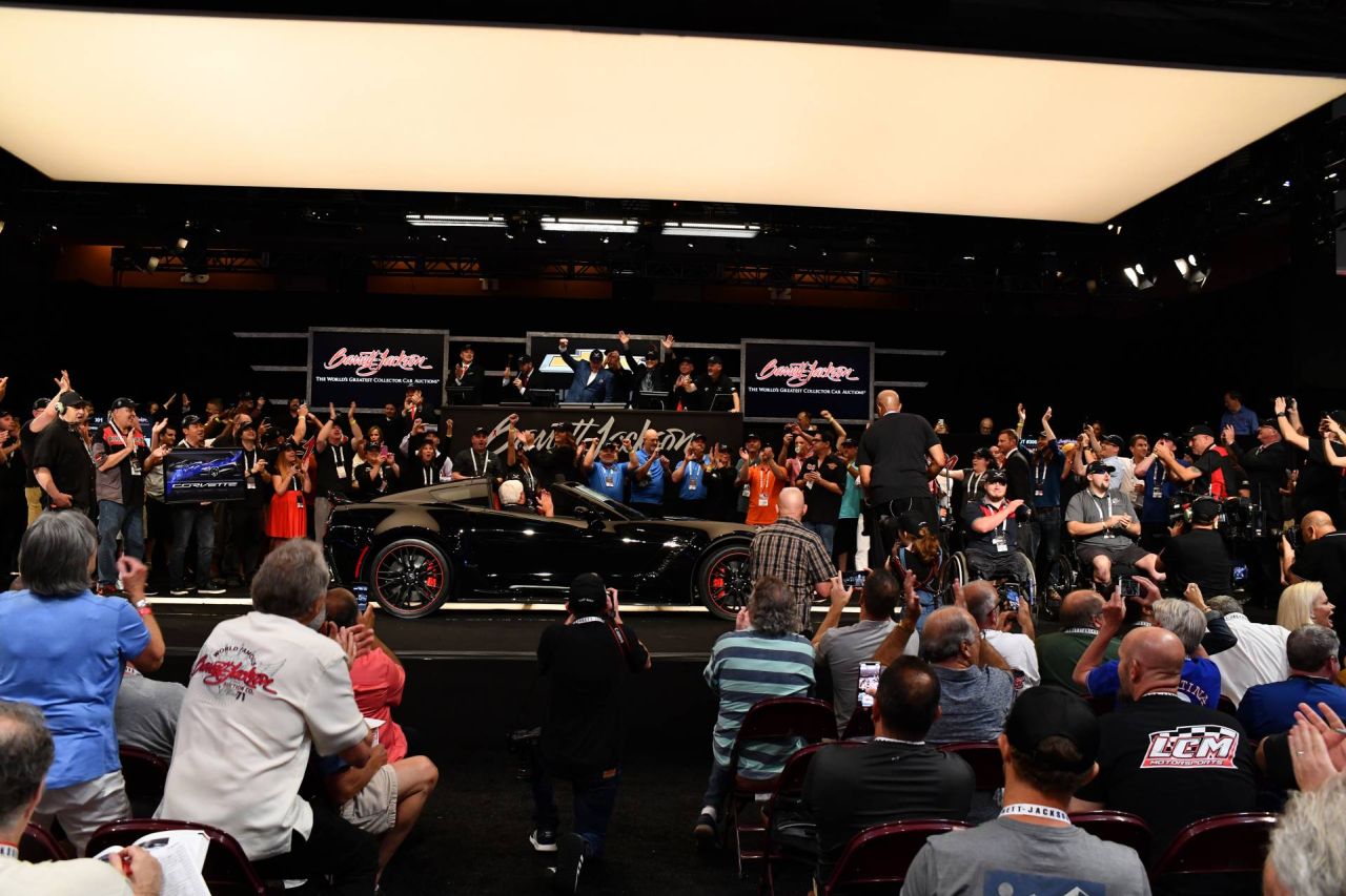 Last-ever-Chevrolet-Corvette-C7-auction-1