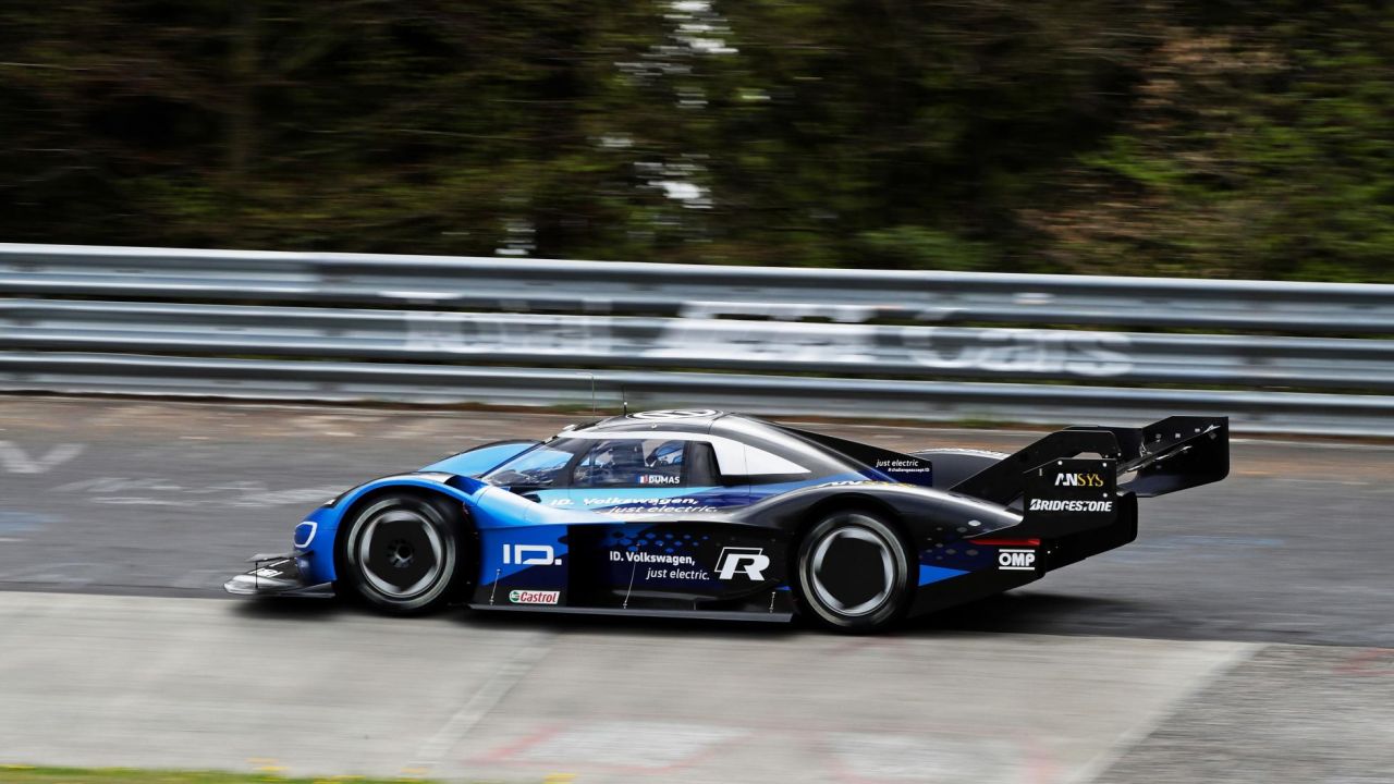 Volkswagen ID. R electric race car-Nurburgring EV lap record-2