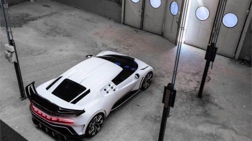 Bugatti Centodieci-EB110 Tribute-Pebble Beach-5