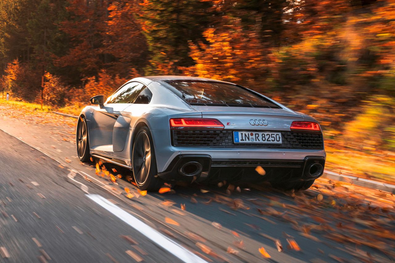 Audi R8 V10 RWD Coupe-2