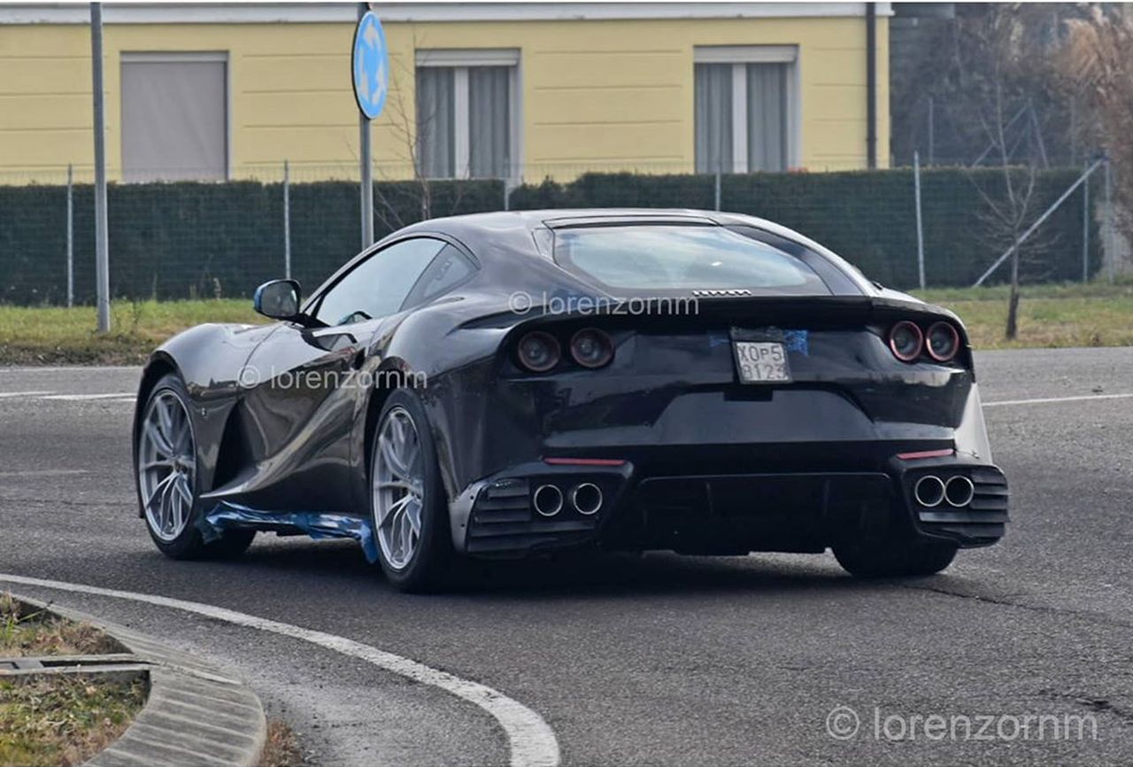 Ferrai 812 GTO-Superfast-spy-shot-1