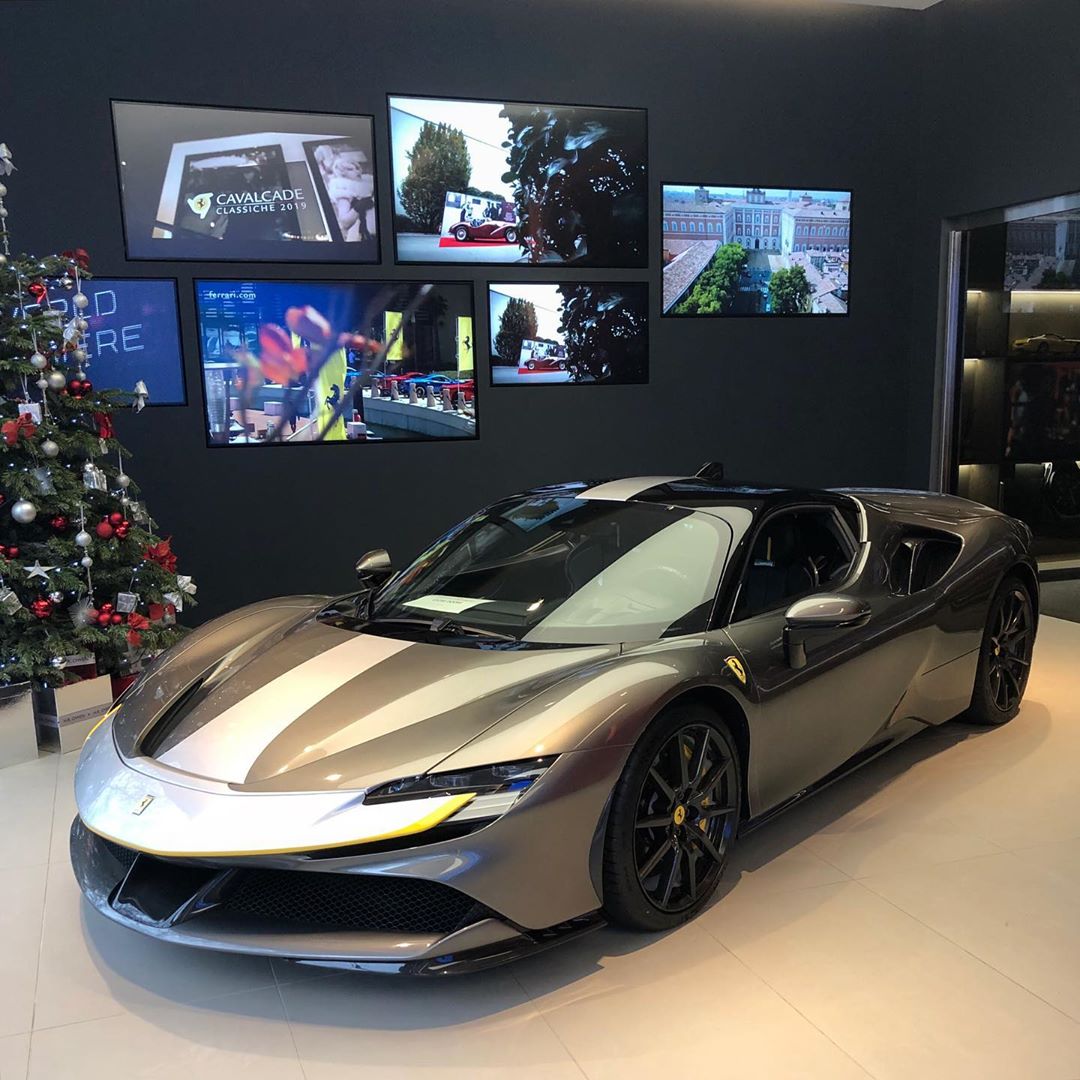 Ferrari SF90 Stradale-HR Owen-London