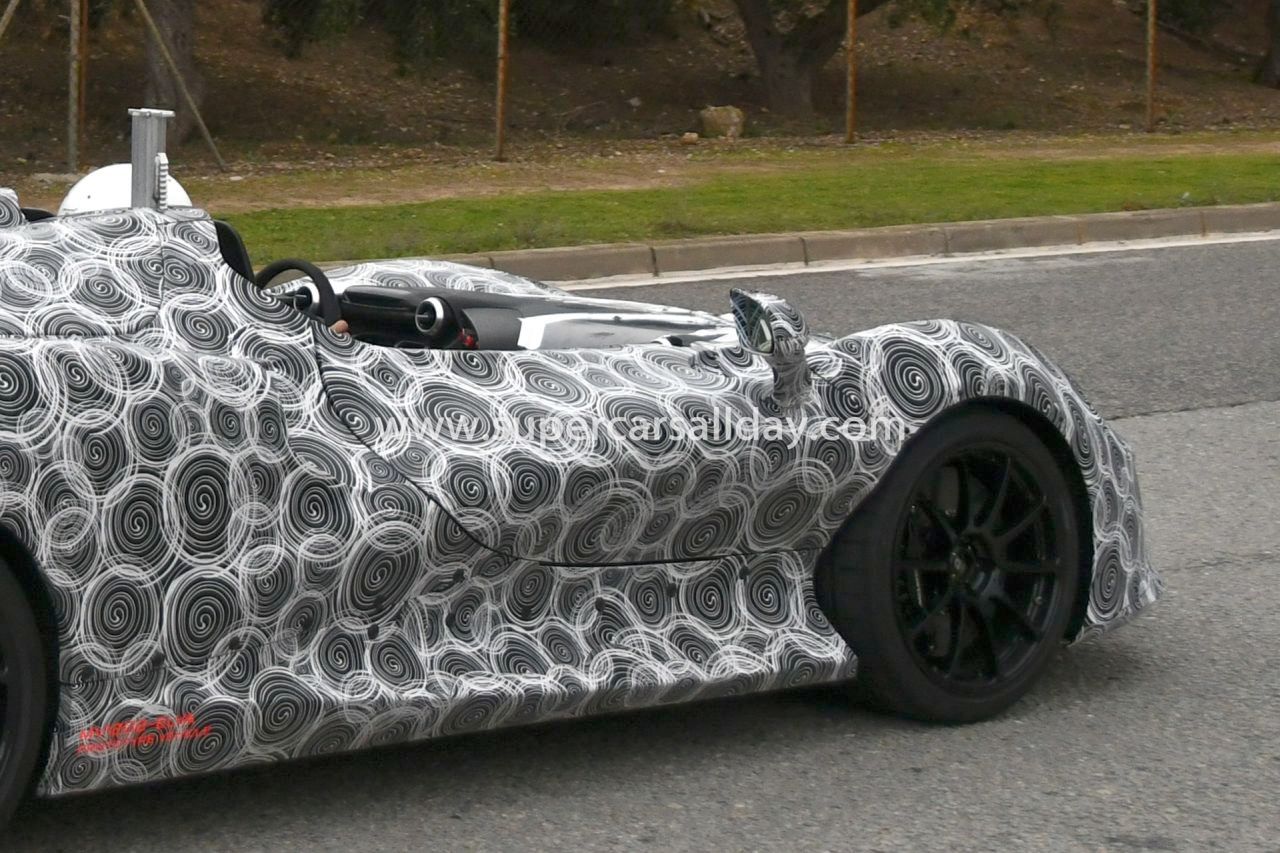 McLaren-Elva-Speedster-test-mule-4