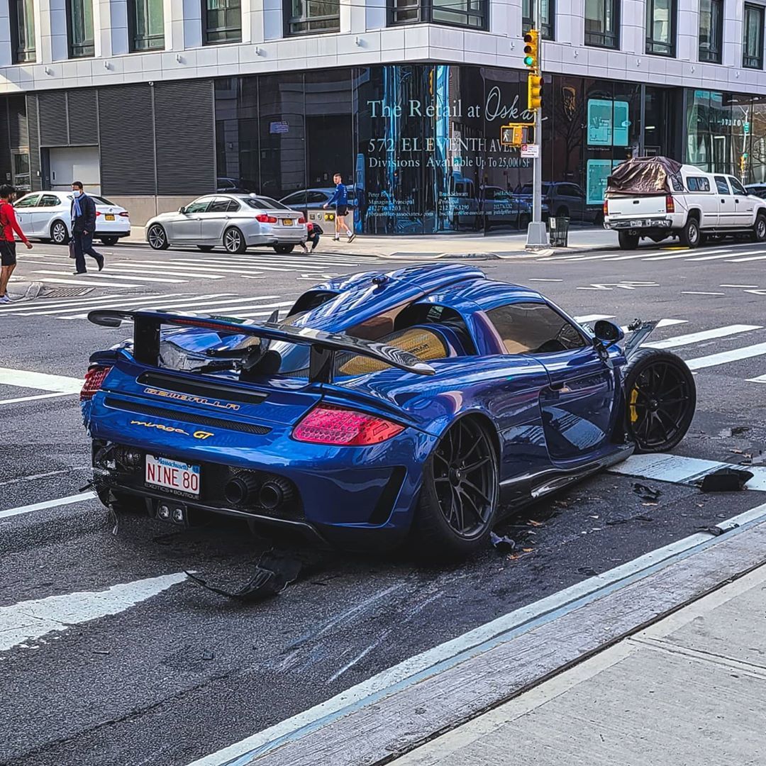 Gemballa Mirage GT NYC crash-2