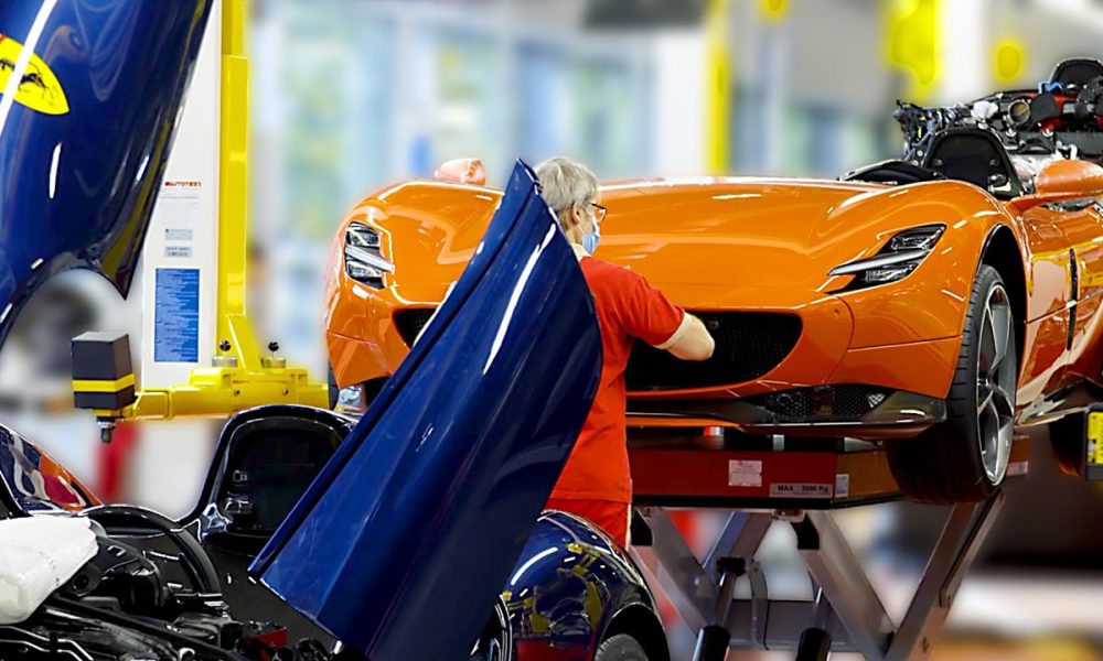 Watch Ferrari mechanics build the $1.8 million Monza Speedster