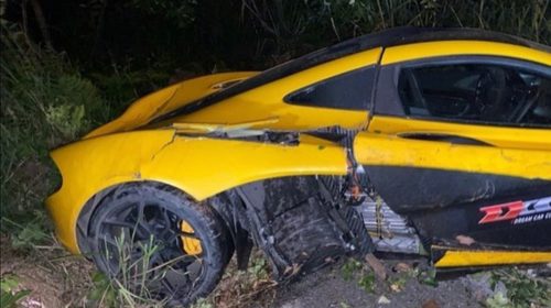 Yellow McLaren P1-Crash-China-3