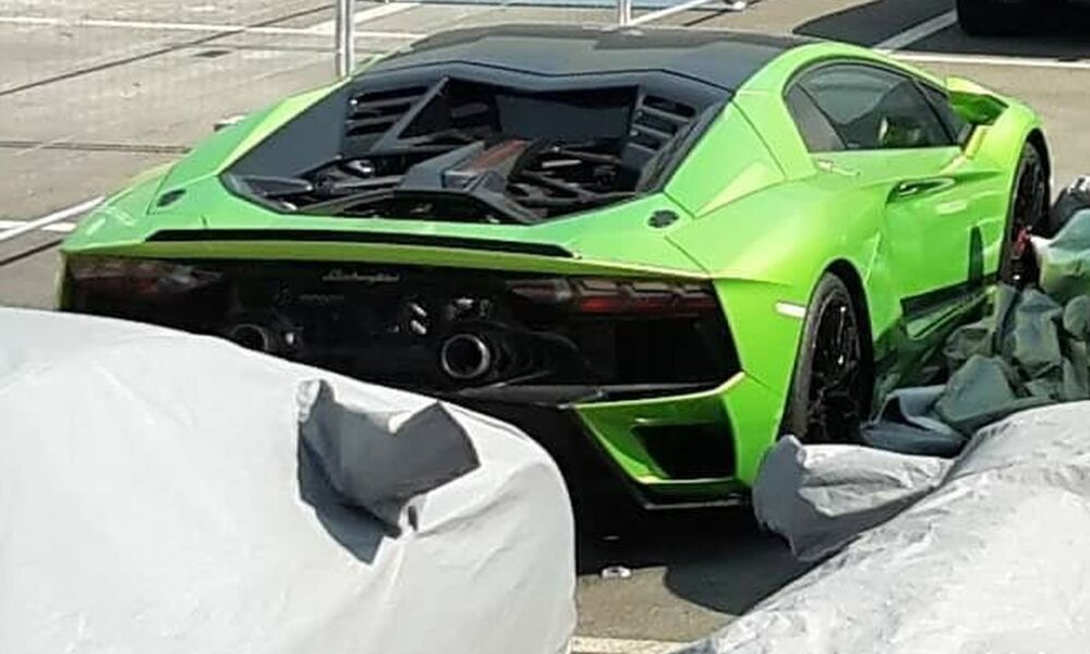 Is this the Lamborghini Aventador “Nes Countach” – The Final Aventador?