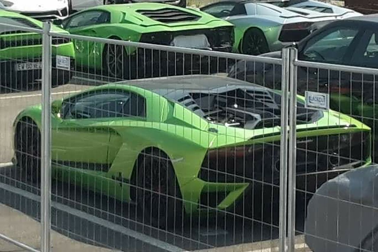 Lamborghini Aventador Nes Countach-2