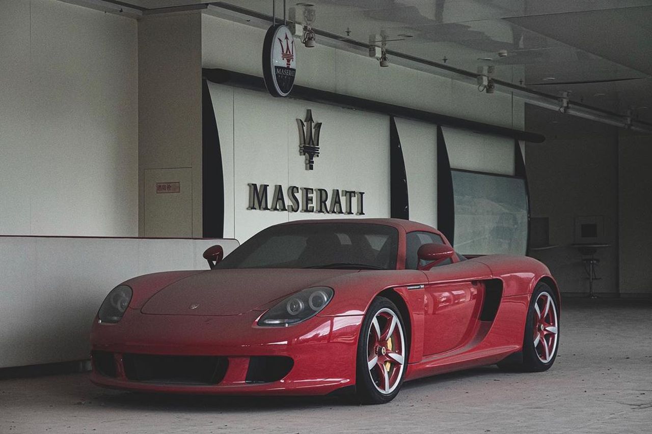Zanzibar Red Porsche Carrera GT-China-1
