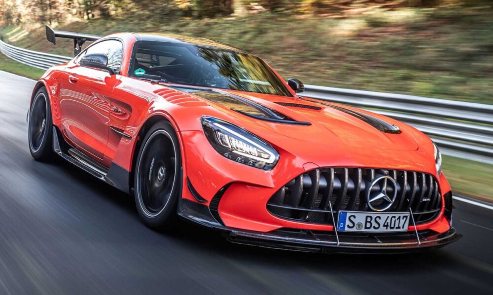 VIDEO: Mercedes-AMG GT Black Series laps the Nurburgring in record 6 min 43 sec