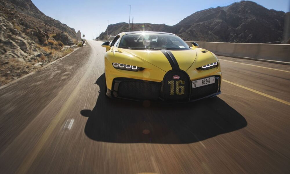 Bugatti Chiron Pur Sport conquers the Hajar mountains