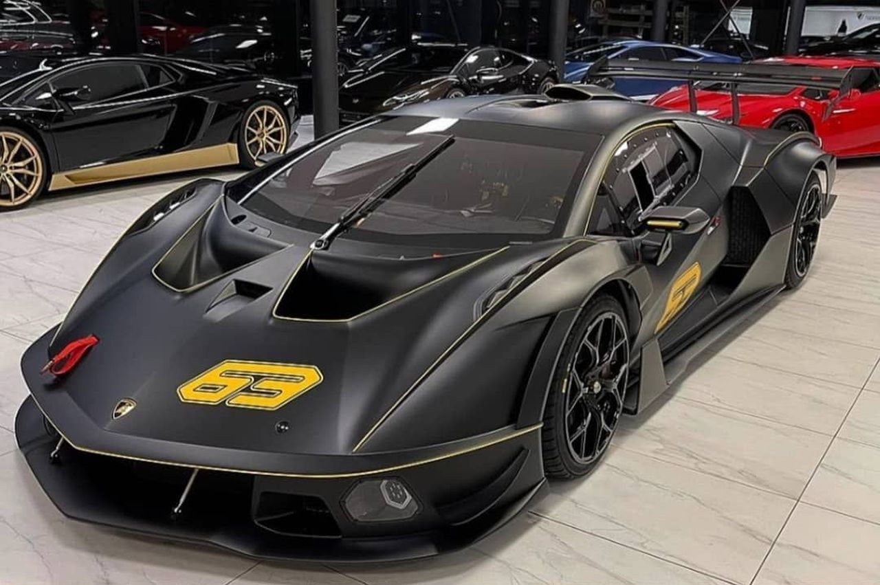 Lamborghini Essenza SCV12-4