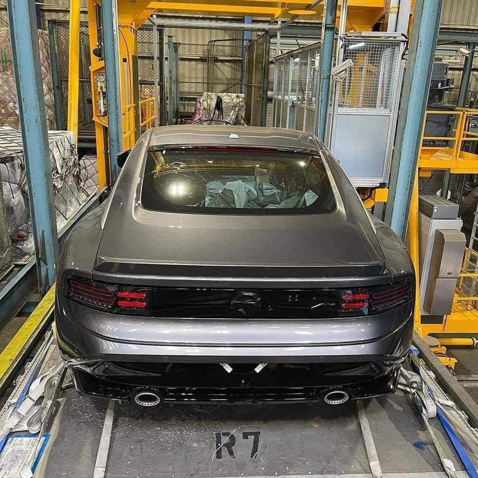 Nissan 400Z-Grey-Exterior-Leaked-image-1