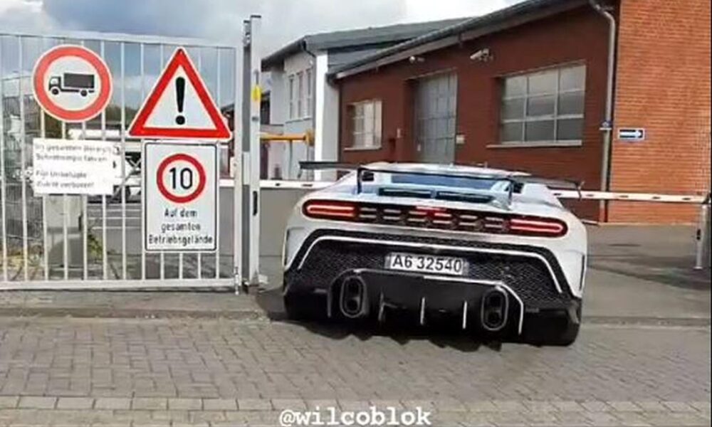 Bugatti Centodieci prototype caught on video!