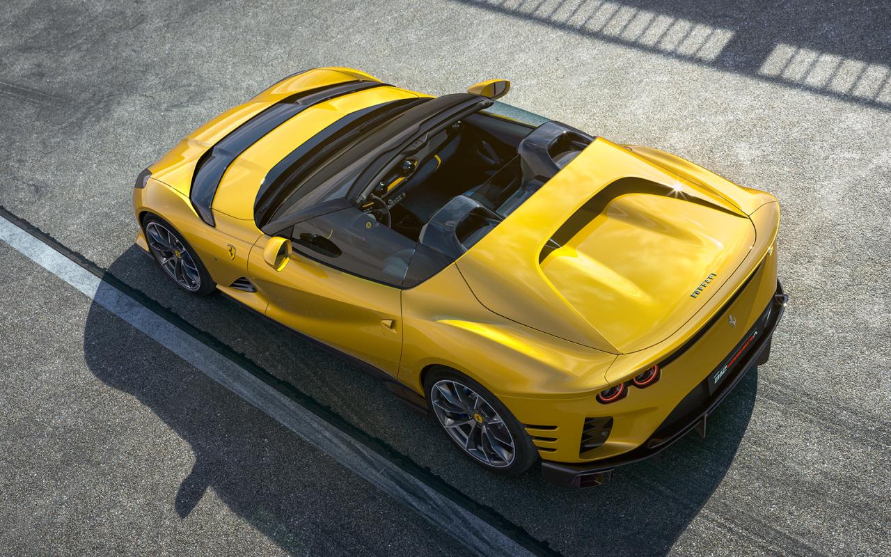 Ferrari 812 Competizione A-2