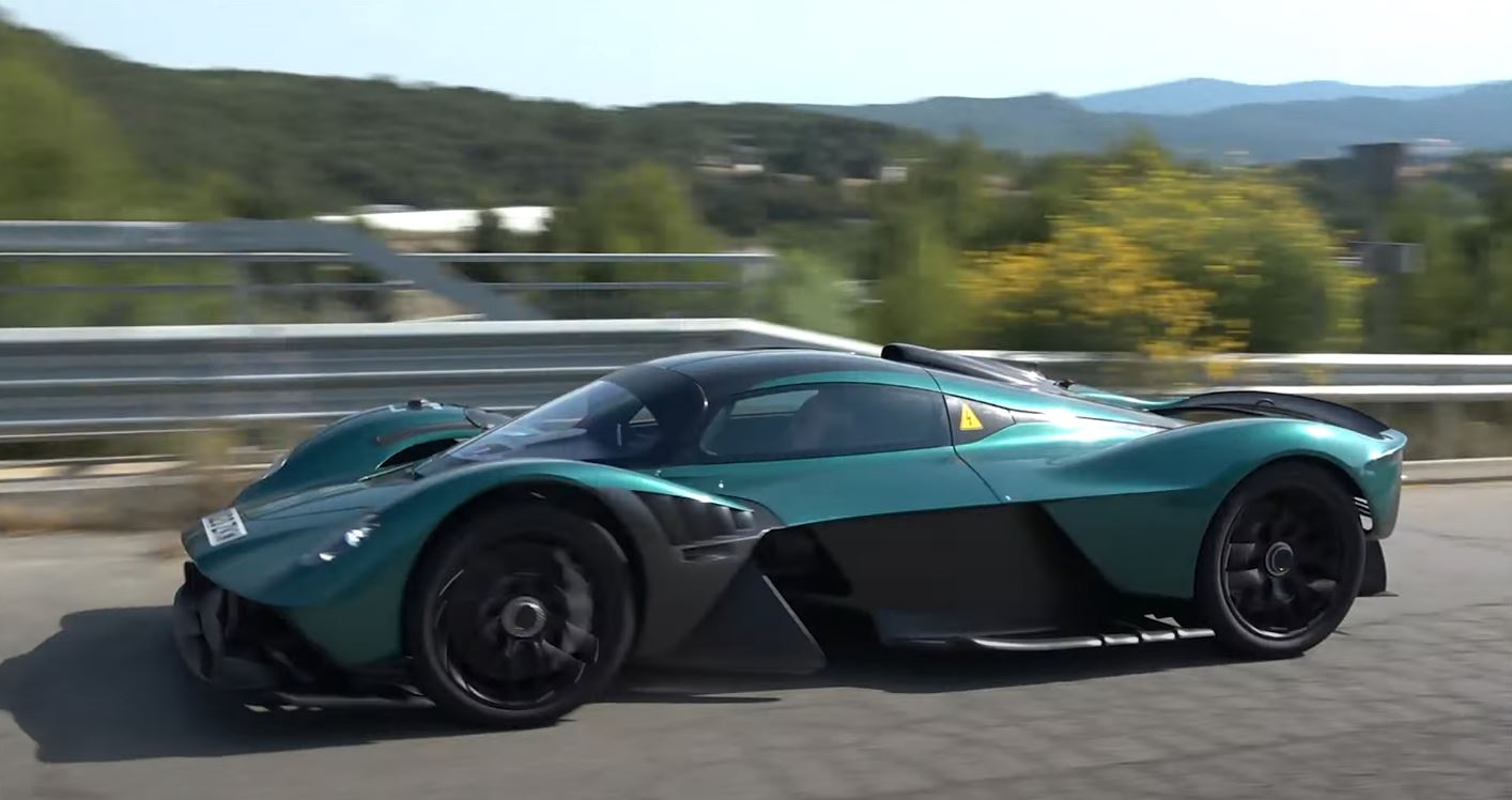 Aston Martin Valkyrie-spotted in Spain
