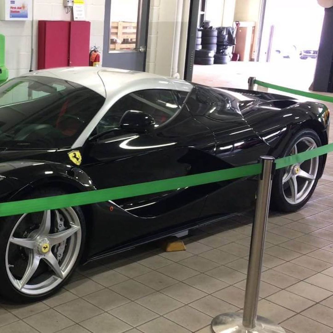 Ferrari LaFerrari-Black-Silver-Dual-tone-rare-4