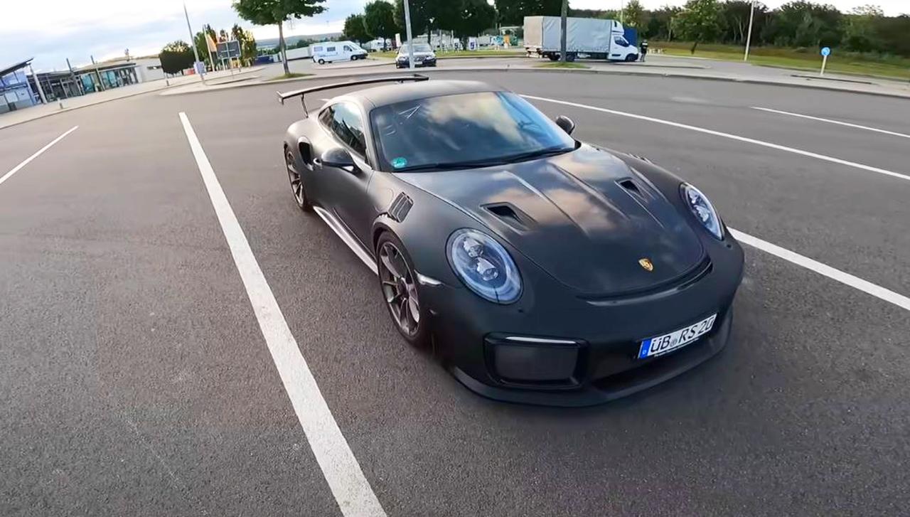 Porsche 911 GT2 RS-LCE Performance