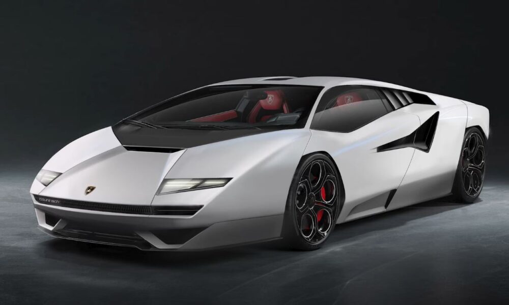 Is the Lamborghini Countach LPI 800-4 a worthy tribute to the original?