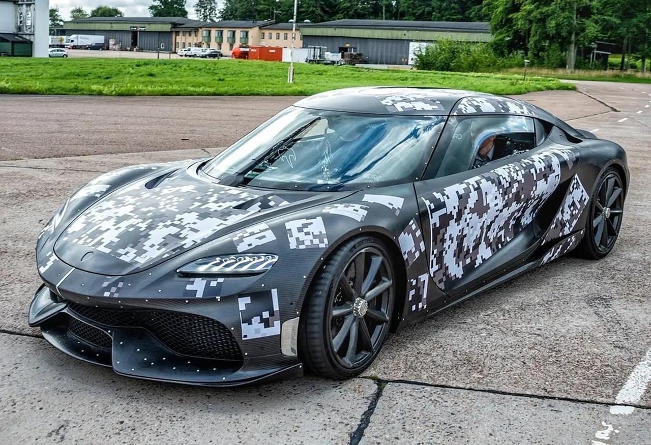 Koenigsegg Gemera prototype-1