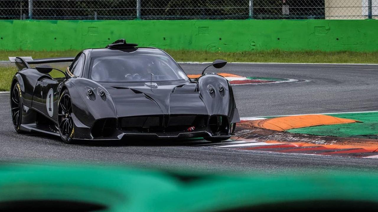 Pagani Huayra R-pre-production-prototype-Monza-test