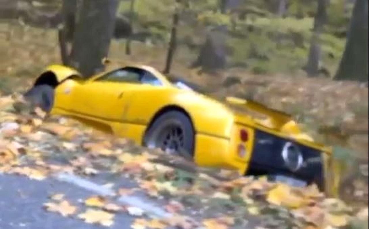 Pagani Zonda C12 S-Crash-Prague