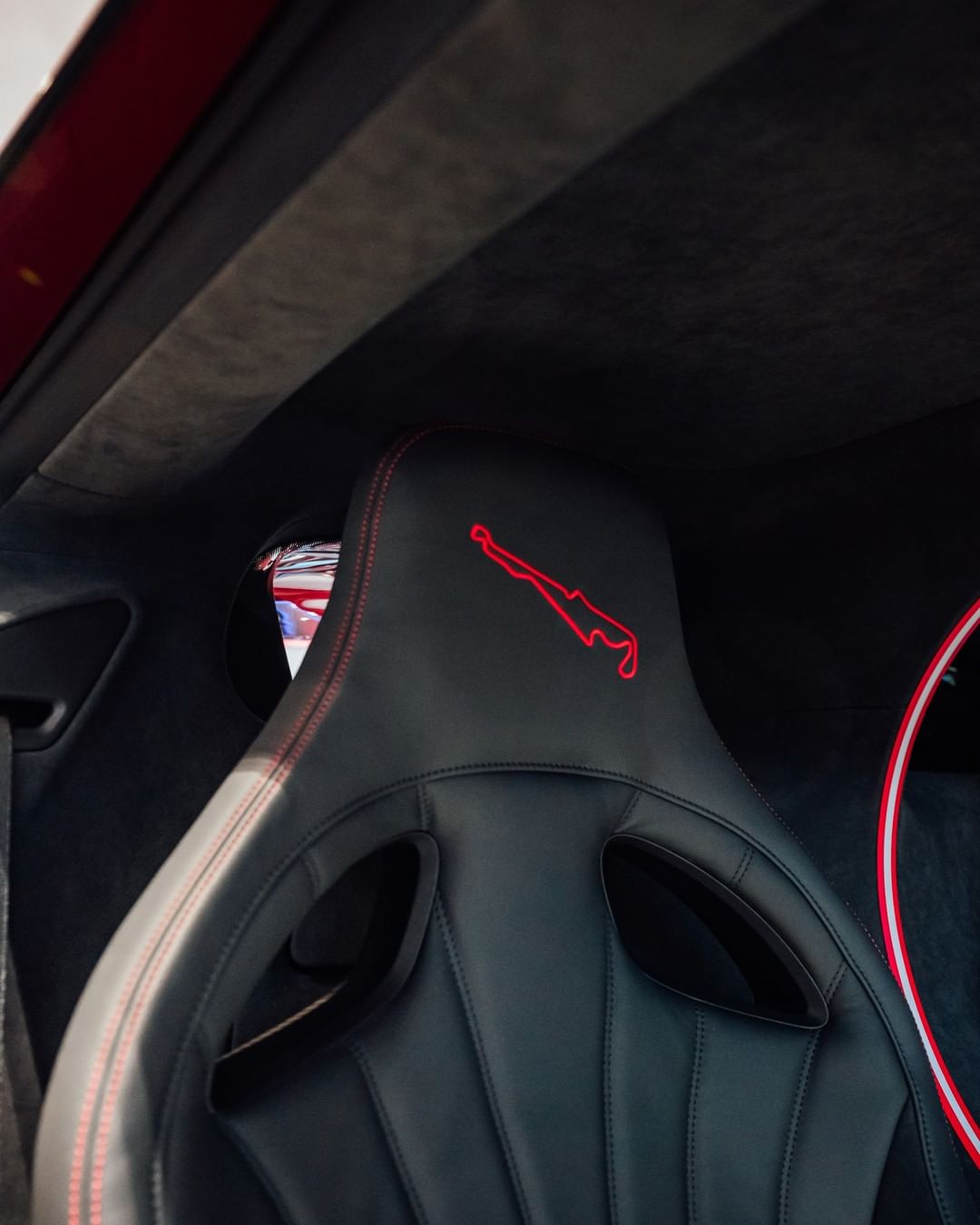 Bugatti Chiron Pur Sport-Red Carbon-US-4