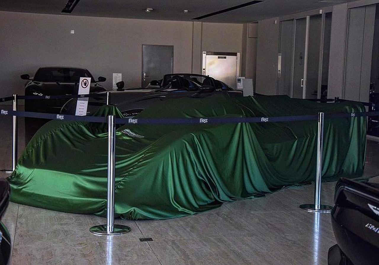 Aston Martin Valkyrie AMR Pro-Swiss-dealer-1