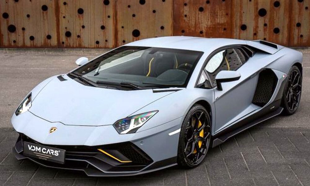 Lamborghini Aventador Ultimae offered for a €250,000 premium!